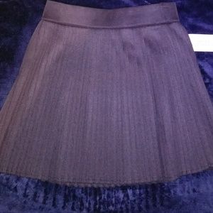 Forever 21 Pleated mini skirt🌚 NEW